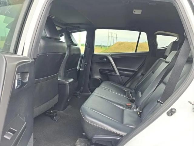 2017 Toyota RAV4 SE