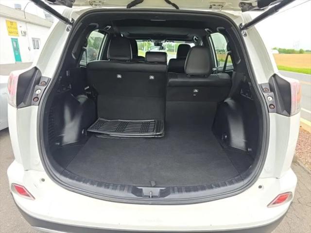 2017 Toyota RAV4 SE