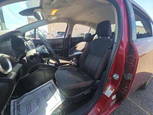 2020 Nissan Versa SR Xtronic CVT
