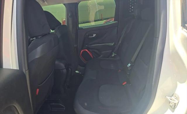 2015 Jeep Renegade Trailhawk