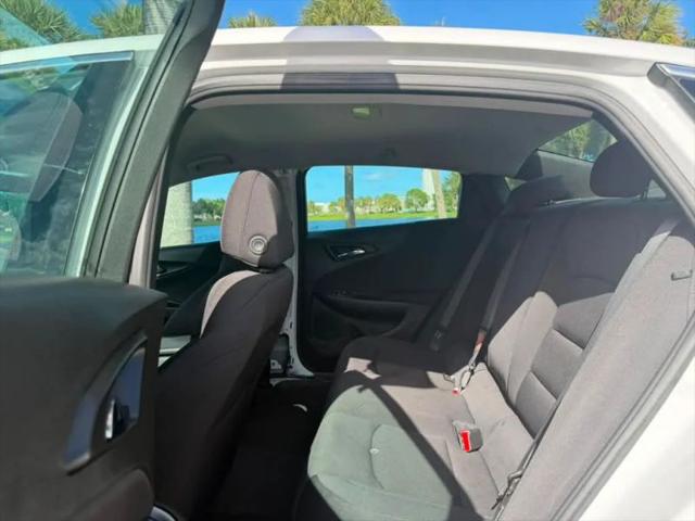 2023 Chevrolet Malibu FWD 1FL