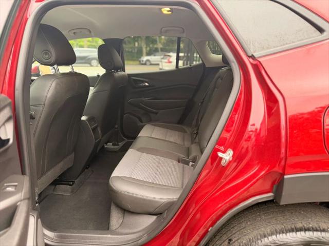 2025 Chevrolet Trax FWD LT