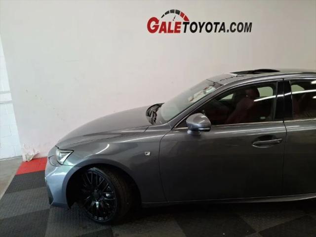 2017 Lexus IS 300 300