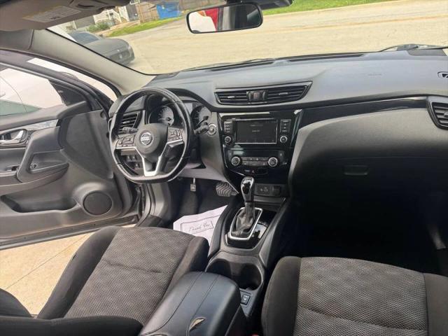 2021 Nissan Rogue Sport SV FWD Xtronic CVT