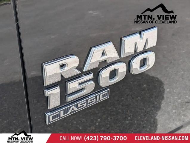 2023 Ram 1500 Classic SLT Crew Cab 4x4 5'7" Box