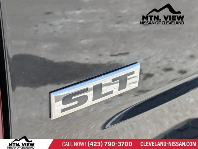 2023 Ram 1500 Classic SLT Crew Cab 4x4 5'7" Box