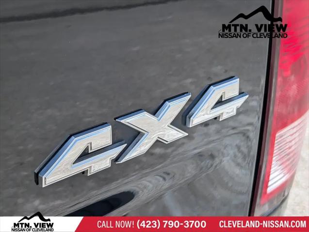 2023 Ram 1500 Classic SLT Crew Cab 4x4 5'7" Box