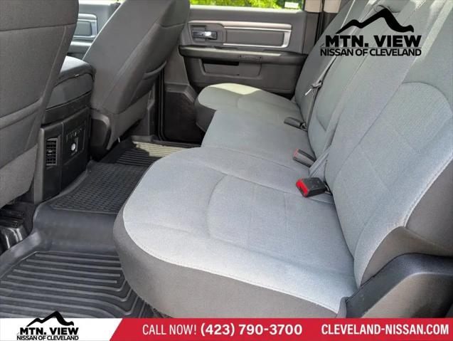 2023 Ram 1500 Classic SLT Crew Cab 4x4 5'7" Box