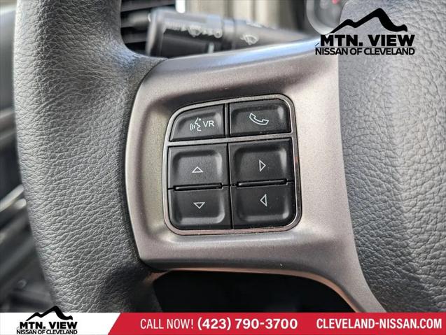 2023 Ram 1500 Classic SLT Crew Cab 4x4 5'7" Box