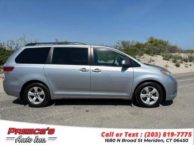 2016 Toyota Sienna LE 7 Passenger