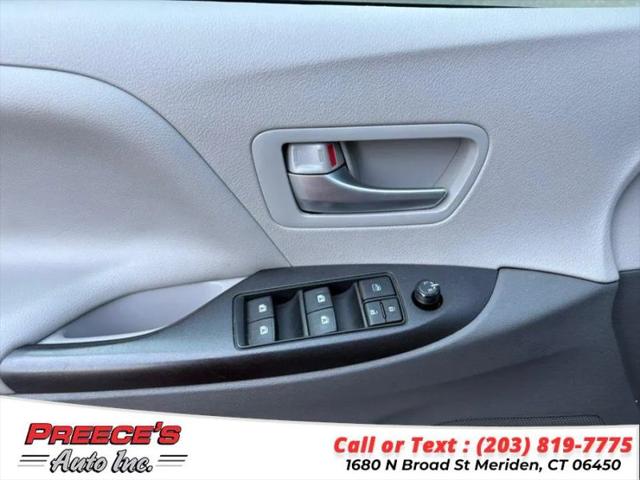 2016 Toyota Sienna LE 7 Passenger