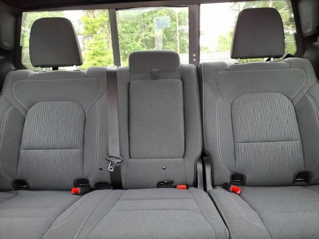 2024 Ram 1500 Big Horn Crew Cab 4x4 5'7" Box