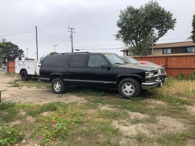 1999 Chevrolet Suburban LT