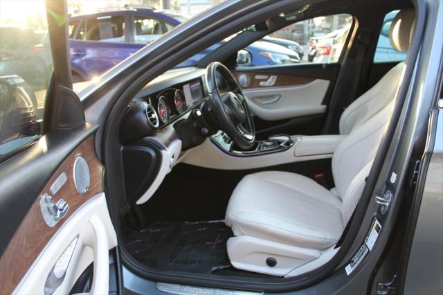 2017 Mercedes-Benz E-CLASS E 300 E 300