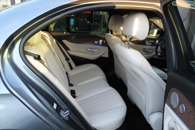 2017 Mercedes-Benz E-CLASS E 300 E 300