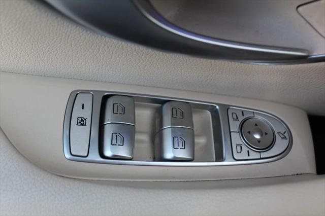 2017 Mercedes-Benz E-CLASS E 300 E 300