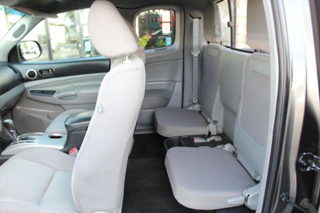 2013 Toyota Tacoma Base