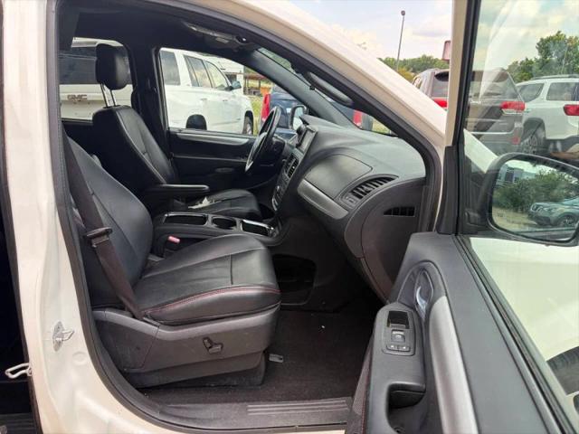 2012 Dodge Grand Caravan R/T