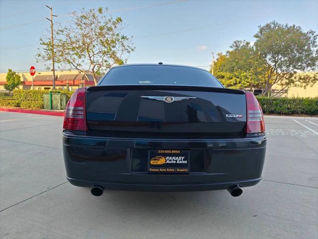 2006 Chrysler 300 SRT8