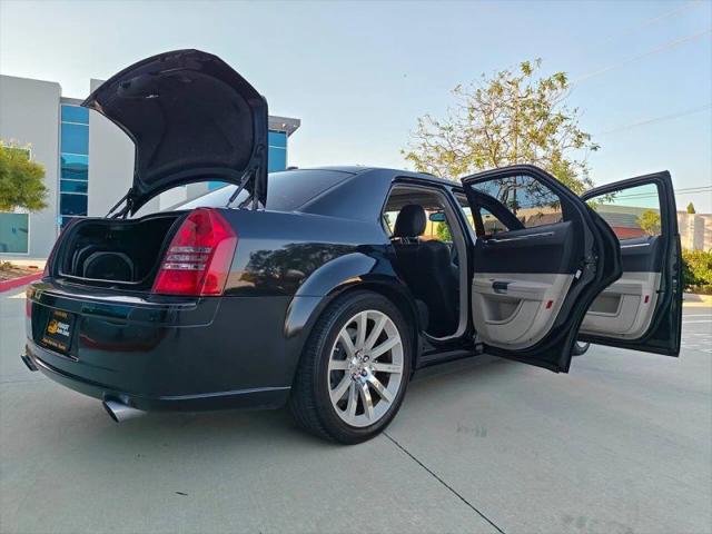 2006 Chrysler 300 SRT8