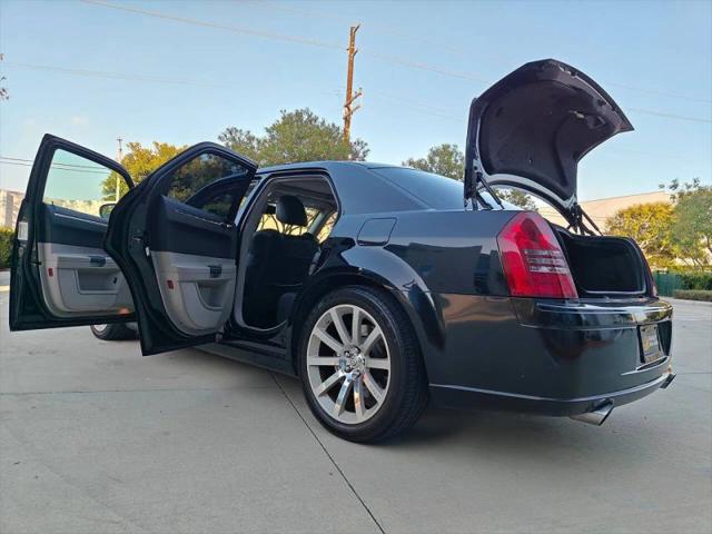 2006 Chrysler 300 SRT8