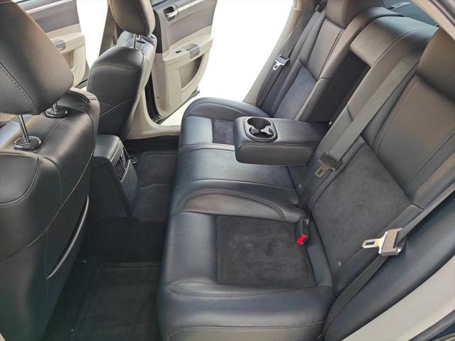 2006 Chrysler 300 SRT8