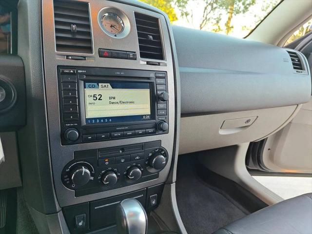 2006 Chrysler 300 SRT8