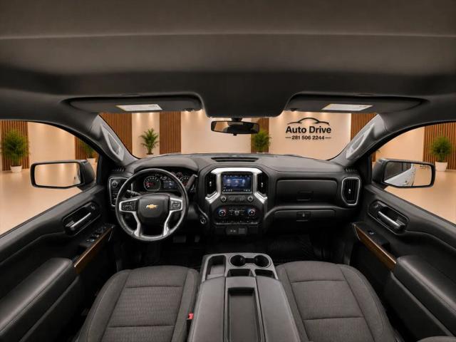 2020 Chevrolet Silverado 1500 2WD Crew Cab Short Bed LT