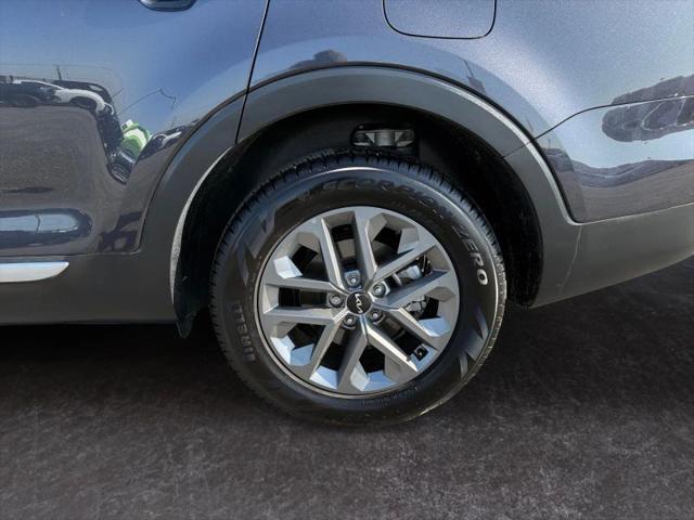 2025 Kia Telluride LX