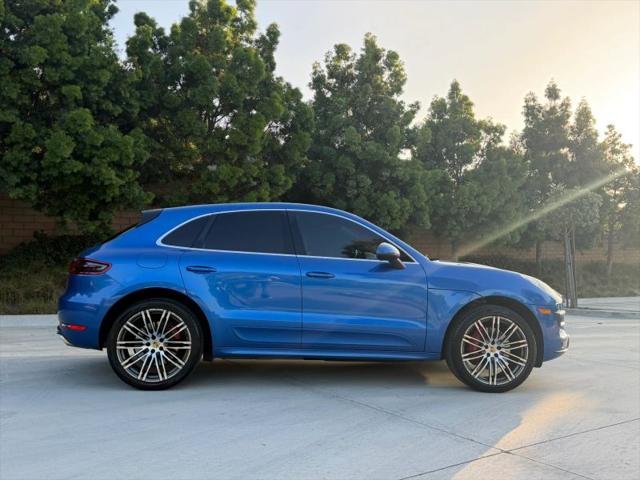 2015 Porsche Macan Turbo