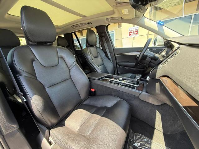 2019 Volvo XC90 T6 Momentum