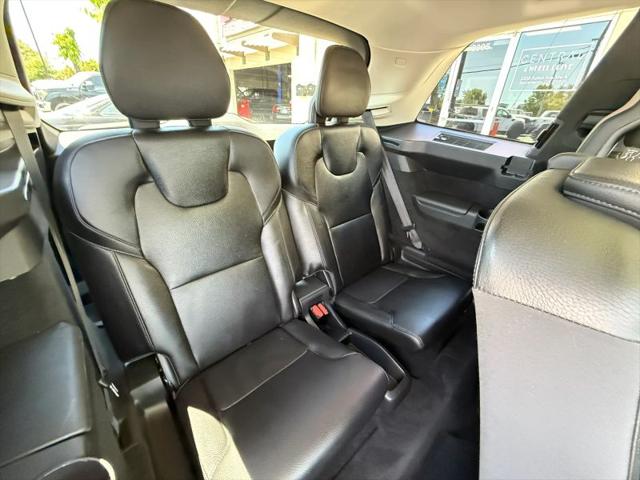2019 Volvo XC90 T6 Momentum