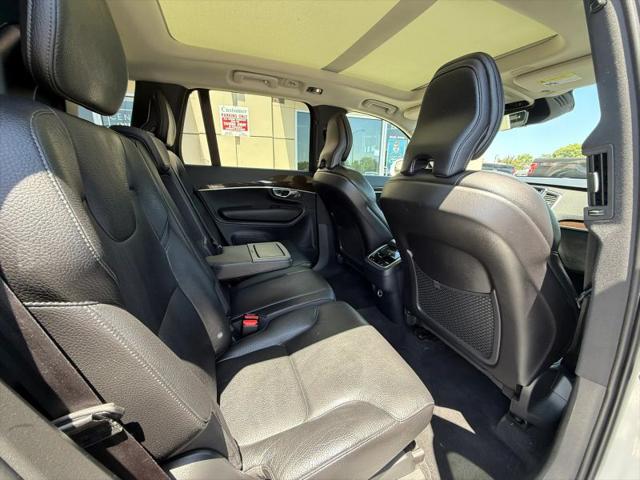 2019 Volvo XC90 T6 Momentum