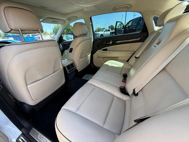 2015 Hyundai Equus Signature