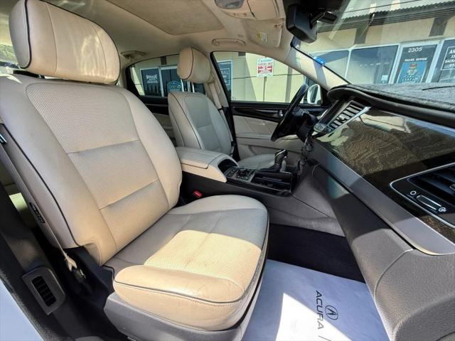2015 Hyundai Equus Signature