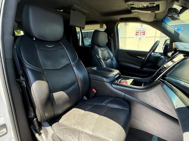 2018 Cadillac Escalade ESV Platinum