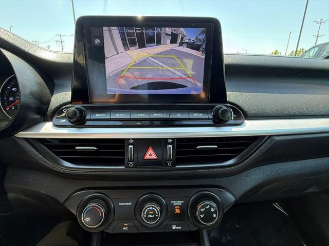 2022 Kia Forte LXS