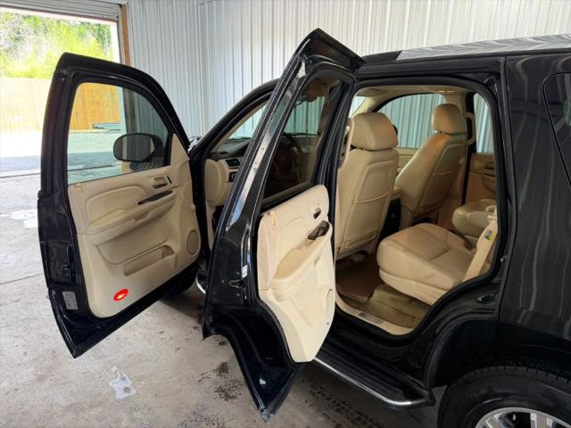 2007 Cadillac Escalade Standard