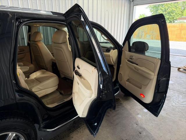 2007 Cadillac Escalade Standard