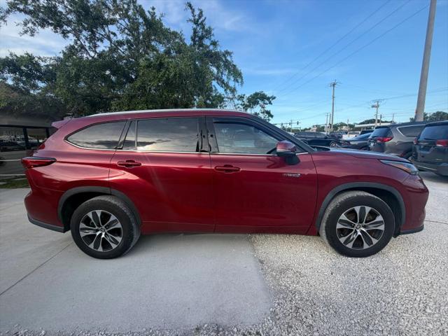 2020 Toyota Highlander Hybrid XLE