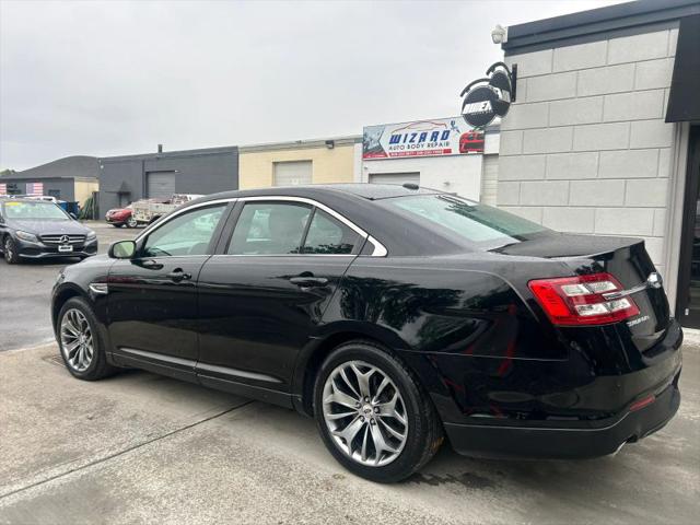 2018 Ford Taurus Limited