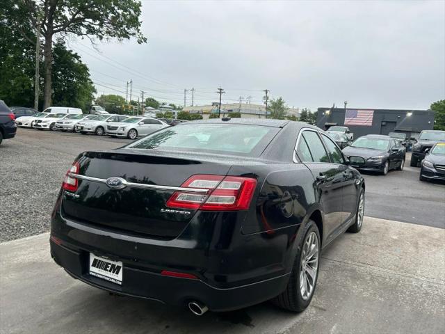 2018 Ford Taurus Limited