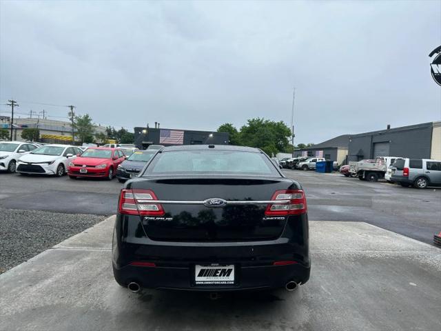 2018 Ford Taurus Limited