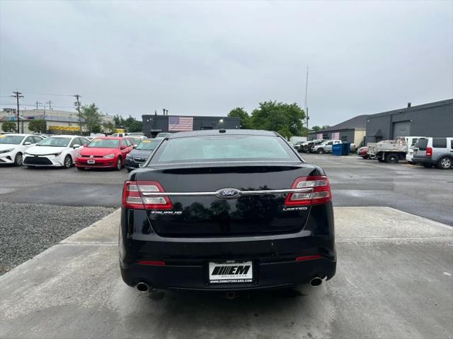 2018 Ford Taurus Limited