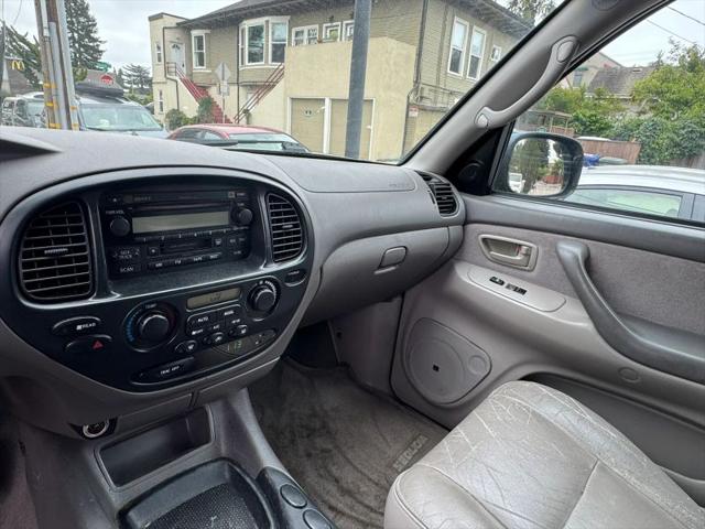 2003 Toyota Sequoia SR5 V8