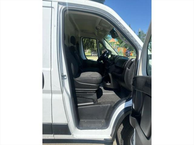 2022 Ram ProMaster 2500 Cargo Van Low Roof 136" WB