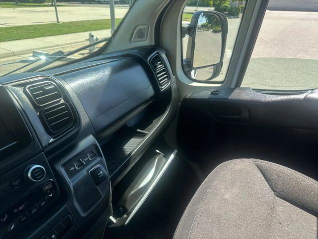 2022 Ram ProMaster 2500 Cargo Van Low Roof 136" WB