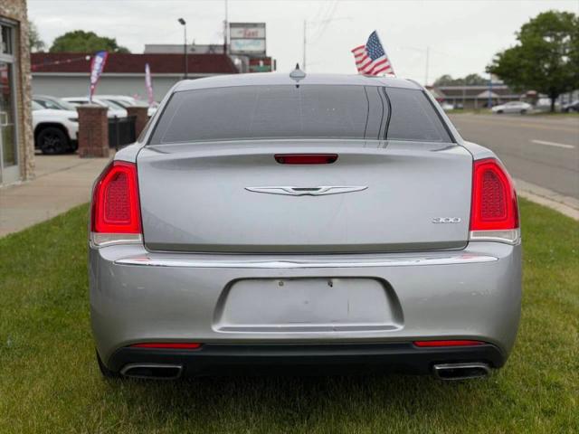 2017 Chrysler 300 Limited