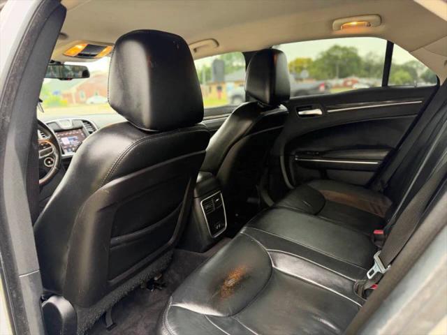 2017 Chrysler 300 Limited