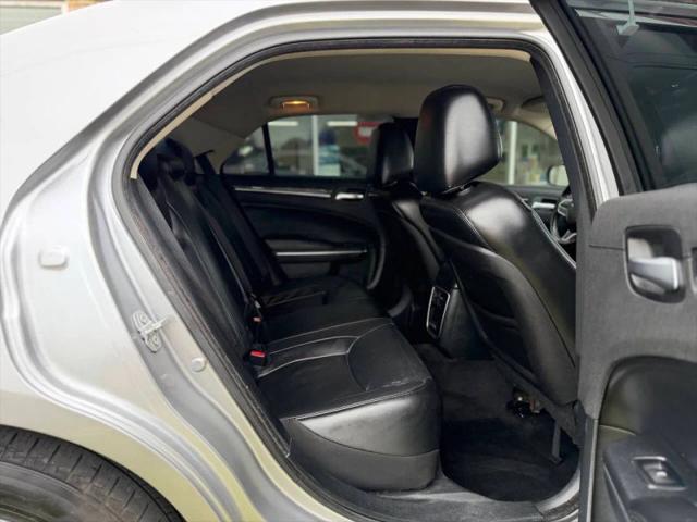 2017 Chrysler 300 Limited